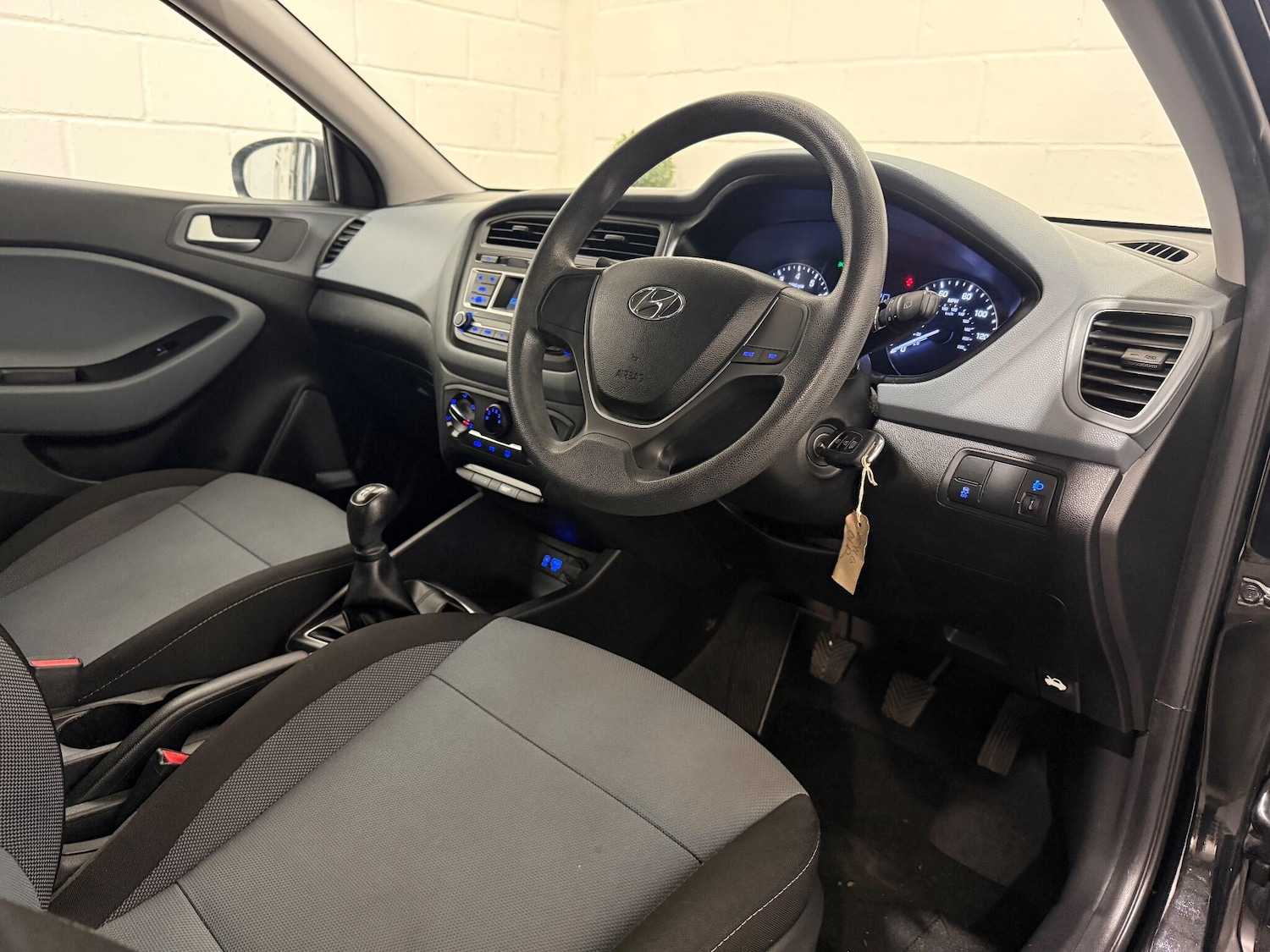 Used Hyundai i20 2016 for sale - 76561515: Photo 37