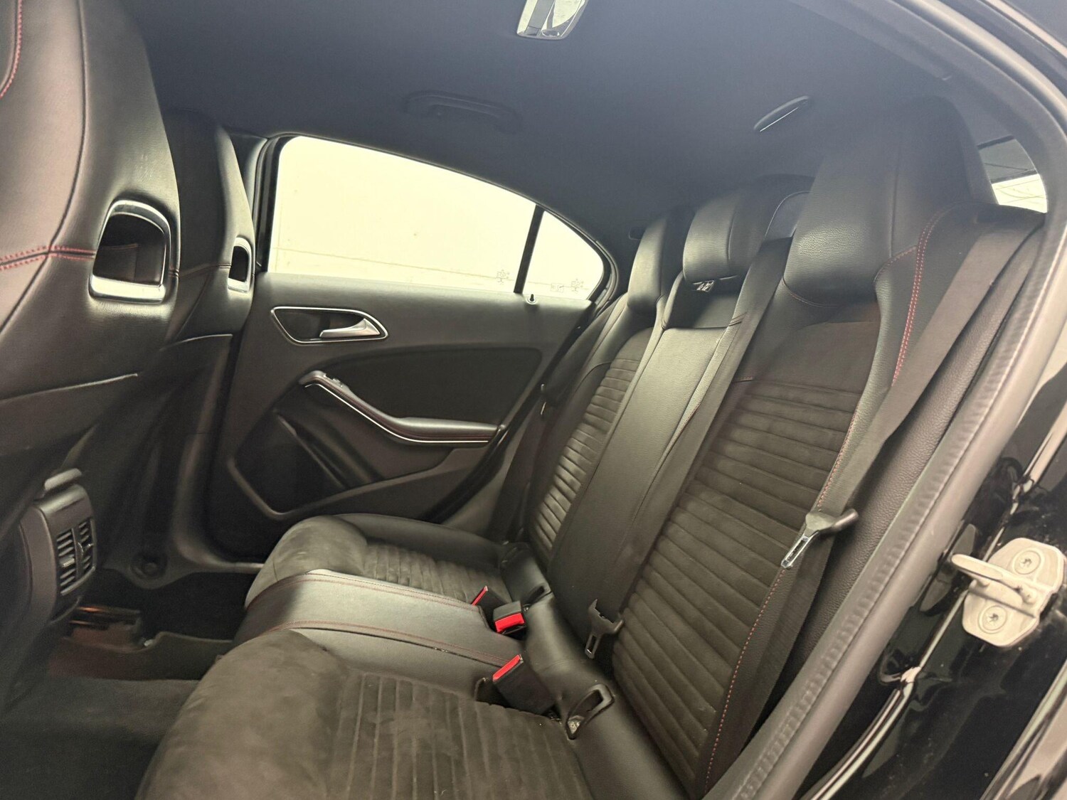 Used Mercedes-Benz A-Class 2017 for sale - 76926947: Photo 41