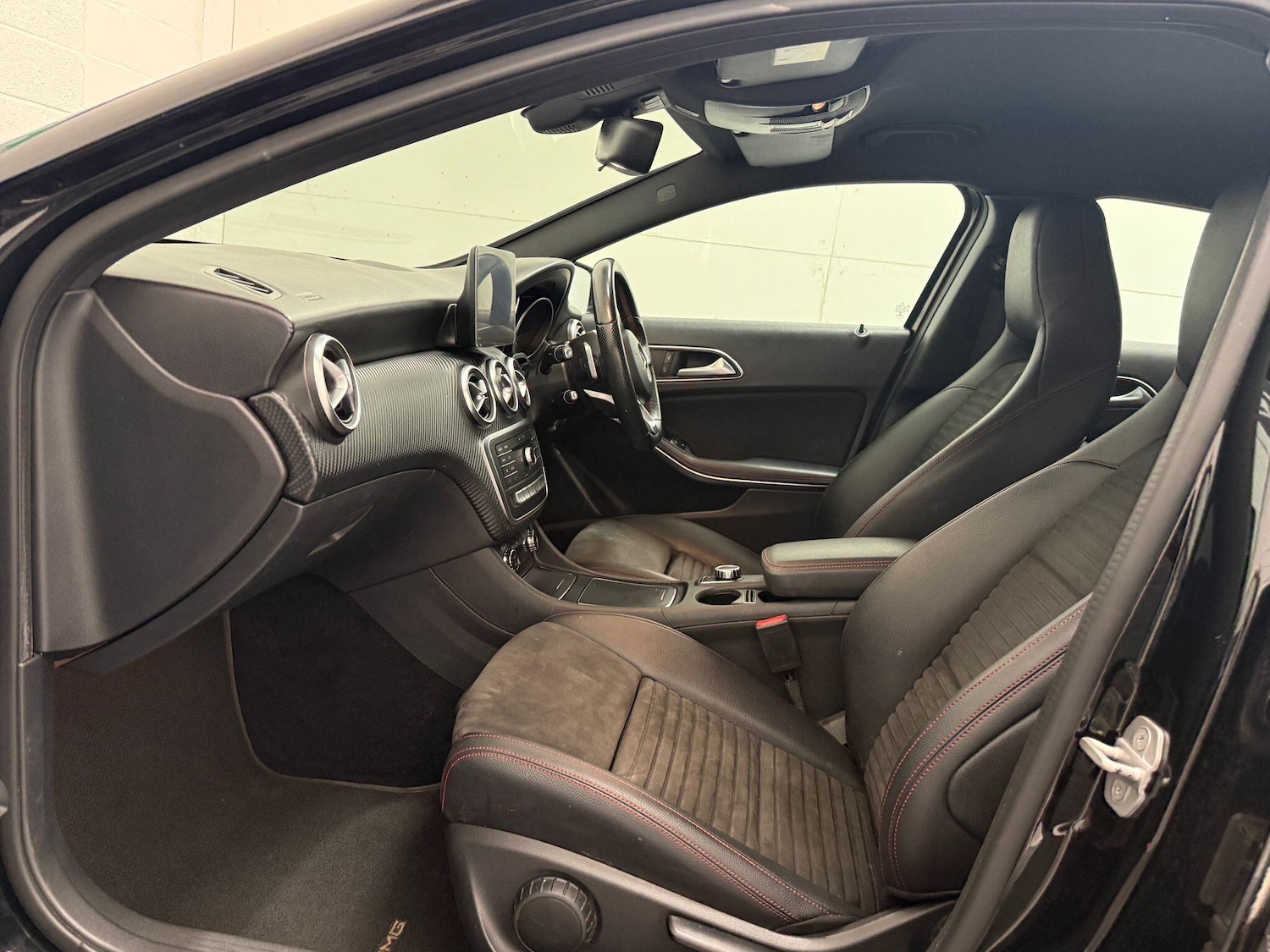 Used Mercedes-Benz A-Class 2017 for sale - 76926947: Photo 42