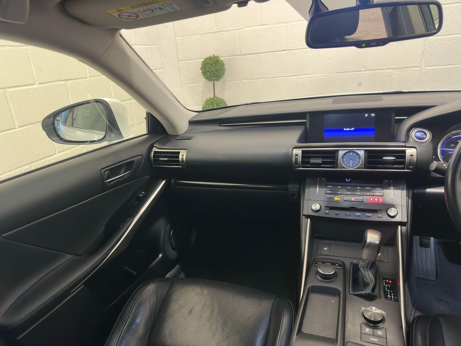 Vehicle 29