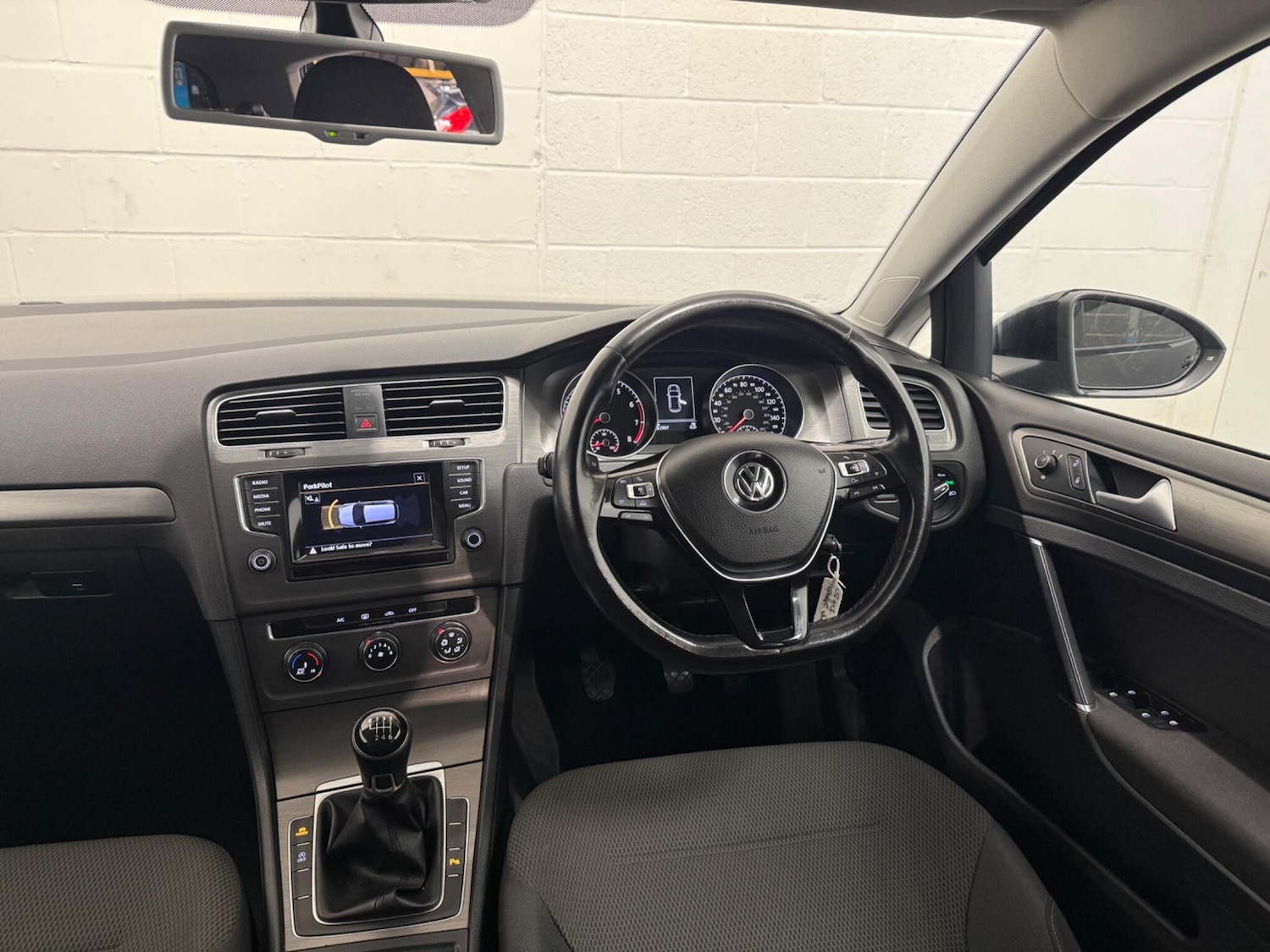 Used Volkswagen Golf 2013 for sale - 76800850: Photo 15