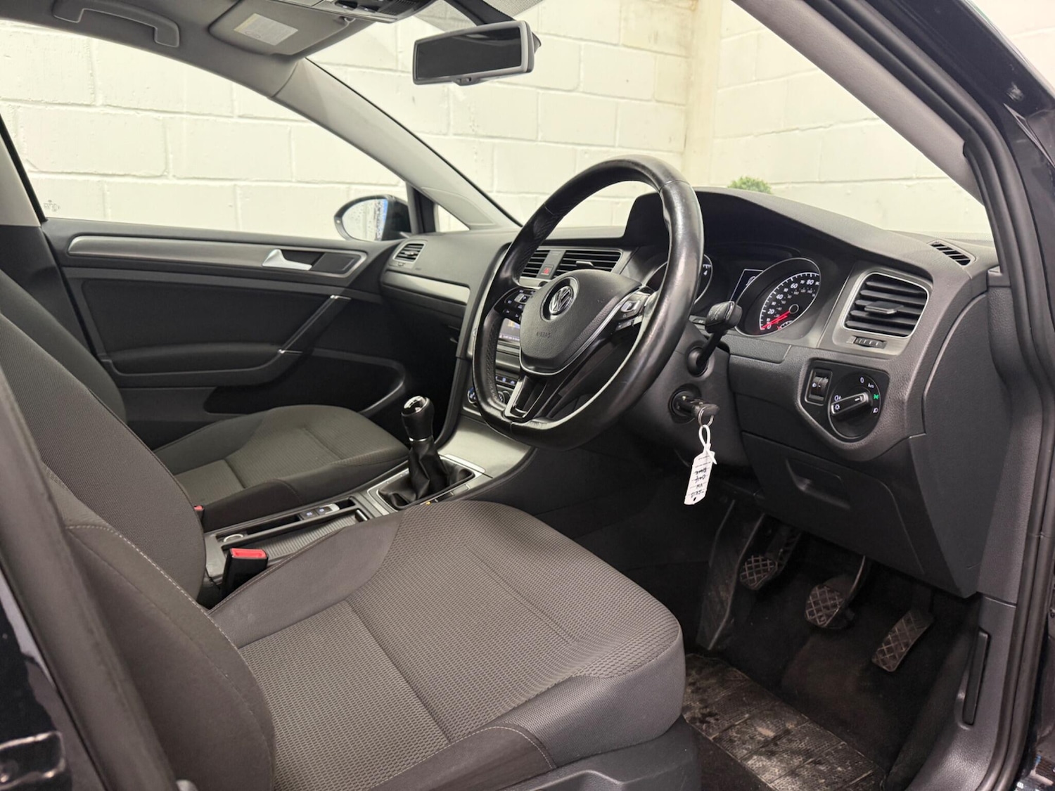 Used Volkswagen Golf 2013 for sale - 76800850: Photo 19