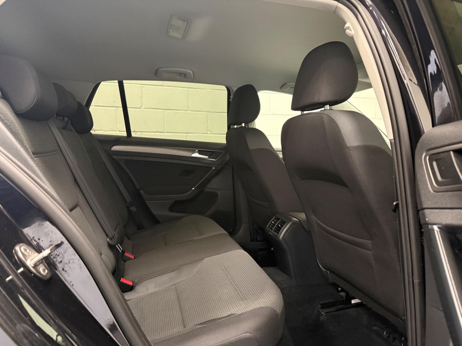 Used Volkswagen Golf 2013 for sale - 76800850: Photo 21