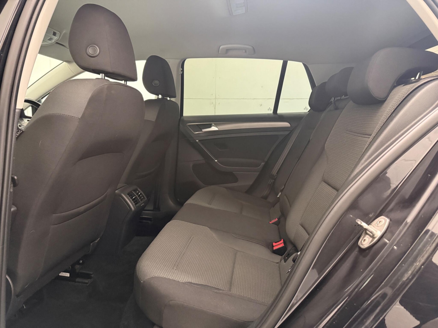 Used Volkswagen Golf 2013 for sale - 76800850: Photo 26