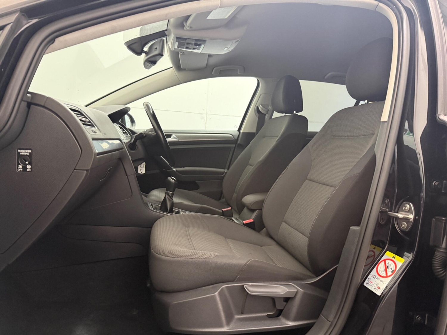 Used Volkswagen Golf 2013 for sale - 76800850: Photo 36