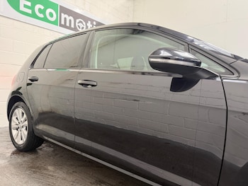 Used Volkswagen Golf 2013 for sale - 76800850: Photo