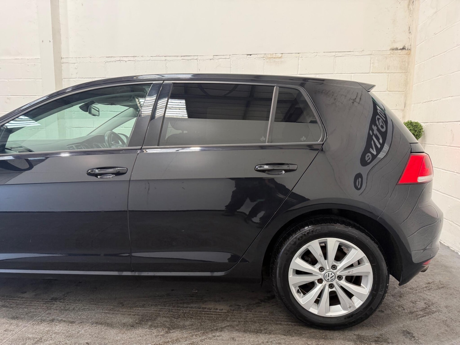 Used Volkswagen Golf 2013 for sale - 76800850: Photo 7