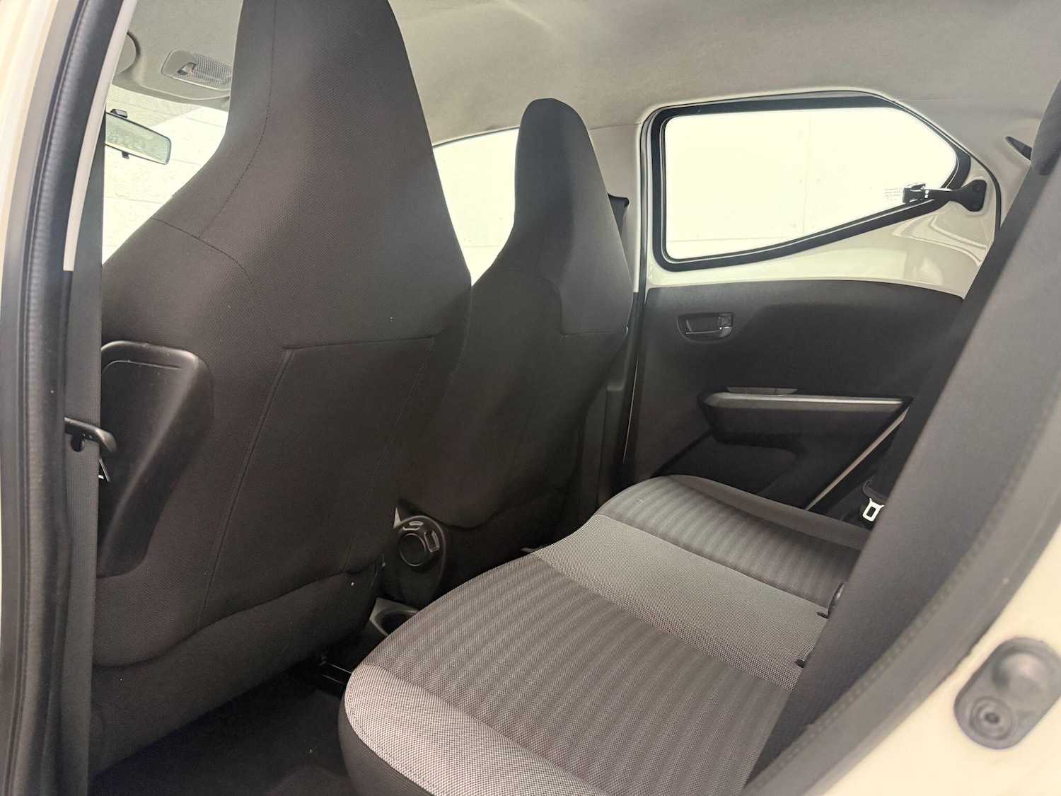 Used Toyota AYGO 2019 for sale - 76988791: Photo 36