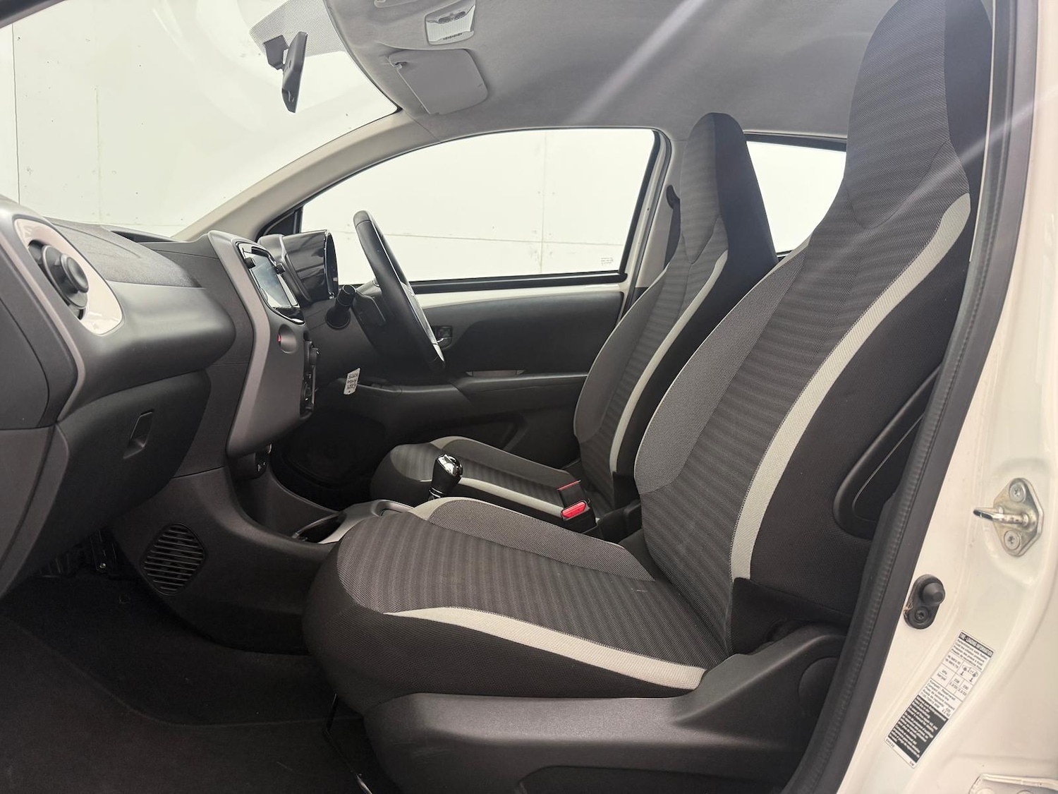 Used Toyota AYGO 2019 for sale - 76988791: Photo 43