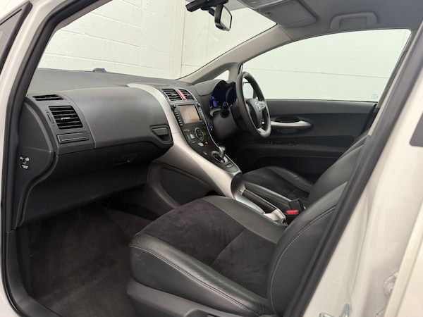 Used Toyota Auris 2011 for sale - 75577629: Photo 42