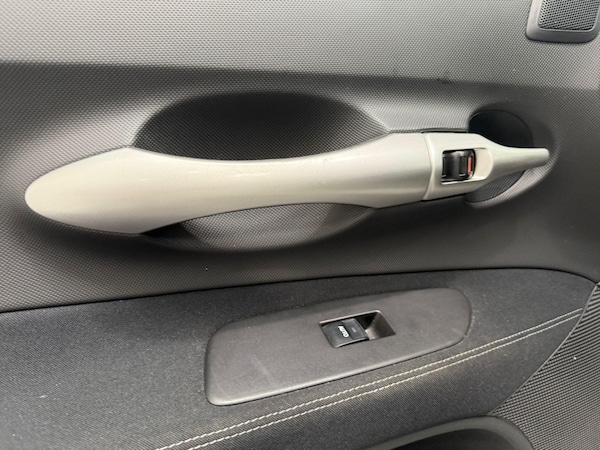 Used Toyota Auris 2011 for sale - 75577629: Photo 45
