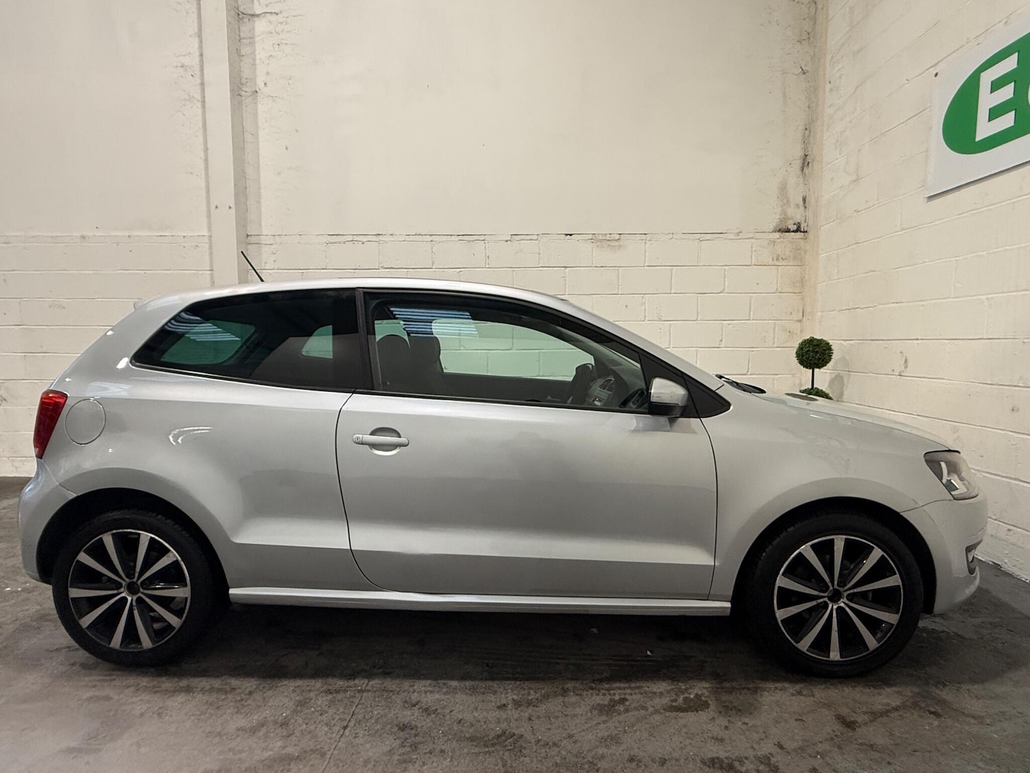 Used Volkswagen Polo 2012 for sale - 77119588: Photo 12