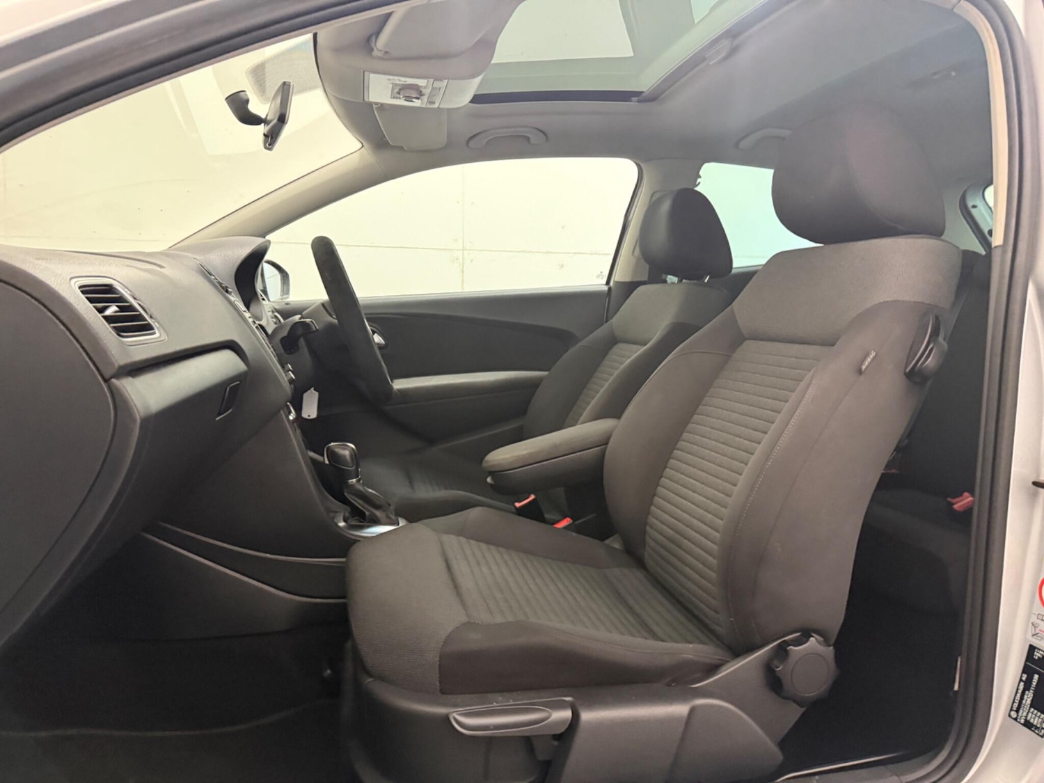 Used Volkswagen Polo 2012 for sale - 77119588: Photo 34