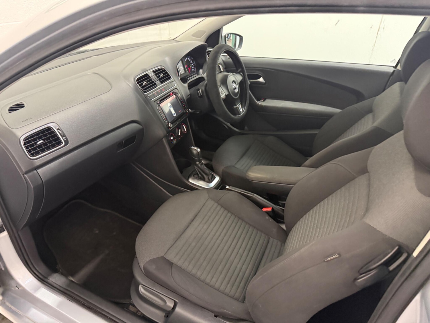 Used Volkswagen Polo 2012 for sale - 77119588: Photo 35