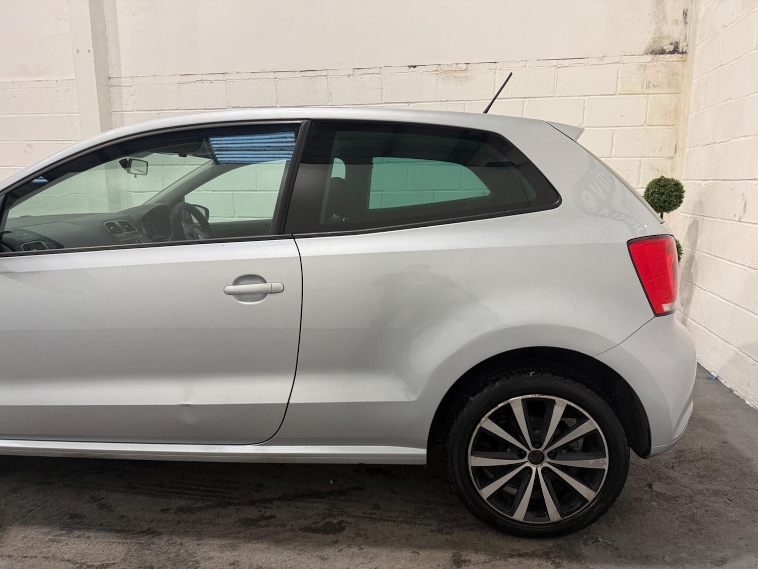Used Volkswagen Polo 2012 for sale - 77119588: Photo 8