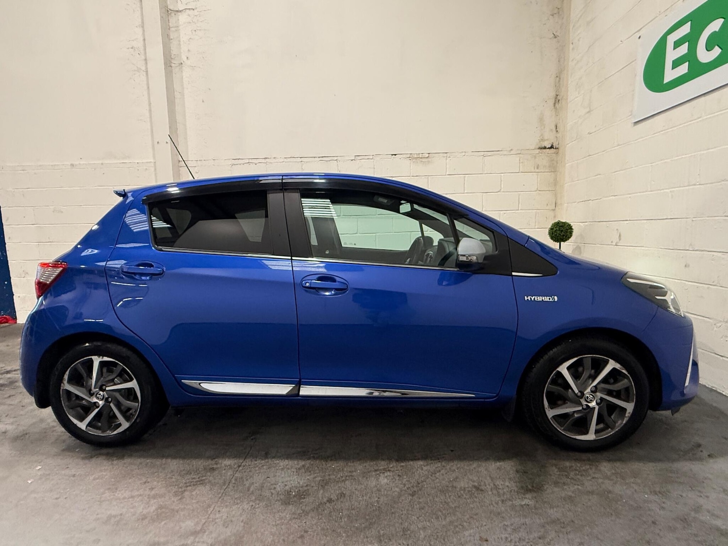 Used Toyota Yaris 2018 for sale - 76824617: Photo 11
