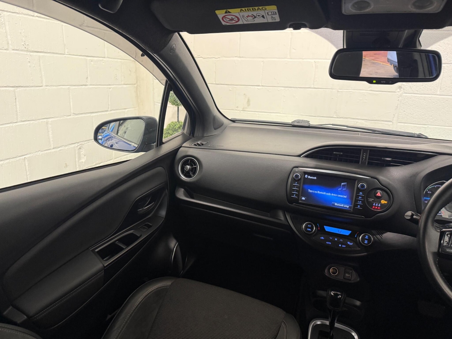 Used Toyota Yaris 2018 for sale - 76824617: Photo 15