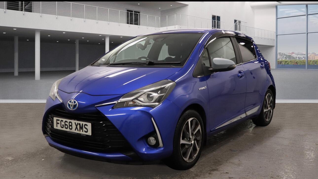 Used Toyota Yaris 2018 for sale - 76824617: Photo 2