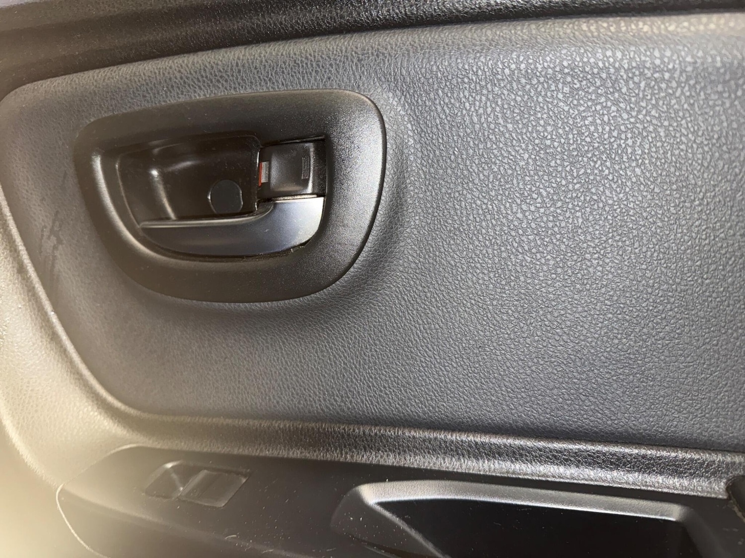 Used Toyota Yaris 2018 for sale - 76824617: Photo 29