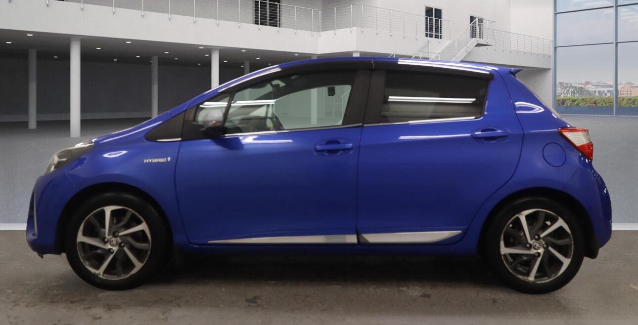 Used Toyota Yaris 2018 for sale - 76824617: Photo 8