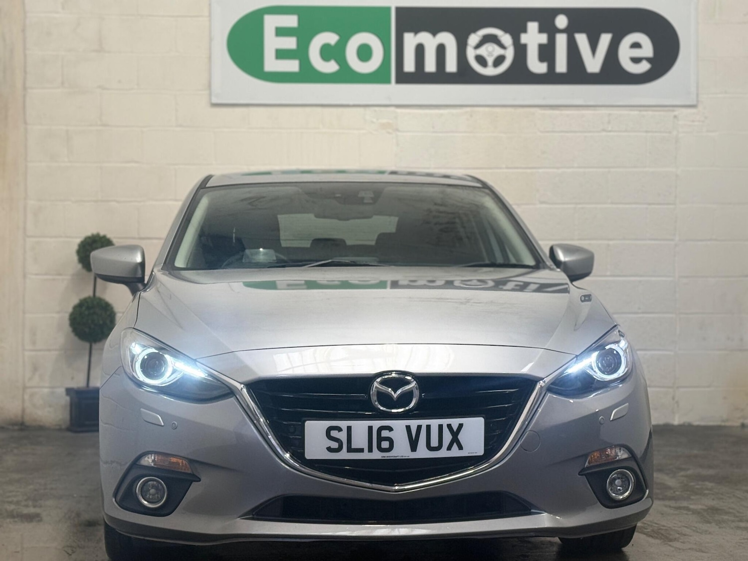 Used Mazda Mazda3 2016 for sale - 77768506: Photo 2