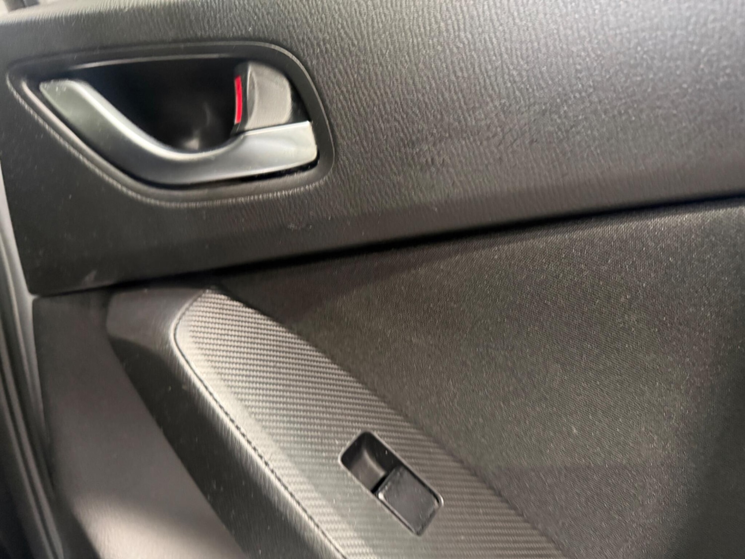 Used Mazda Mazda3 2016 for sale - 77768506: Photo 27