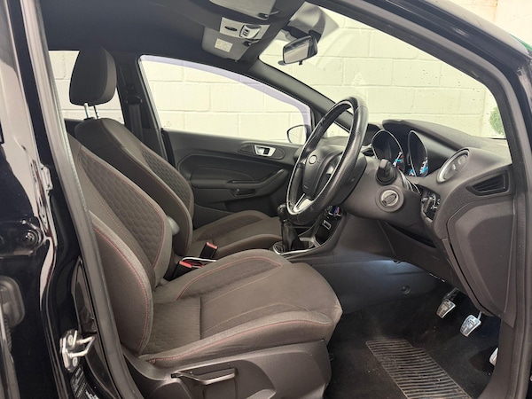 Used Ford Fiesta 2016 for sale - 76226993: Photo 23