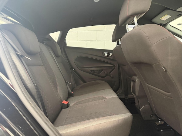 Used Ford Fiesta 2016 for sale - 76226993: Photo 29