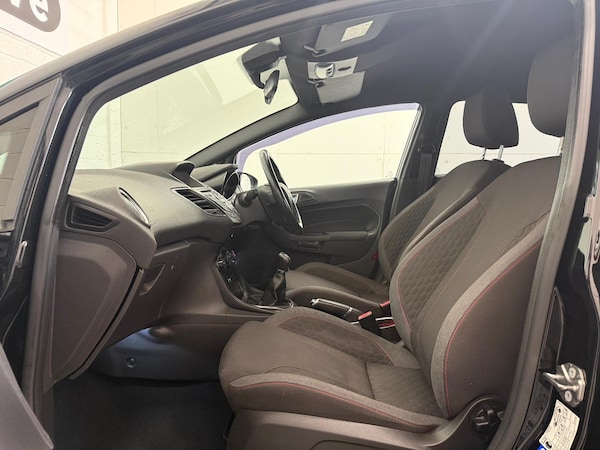 Used Ford Fiesta 2016 for sale - 76226993: Photo 41