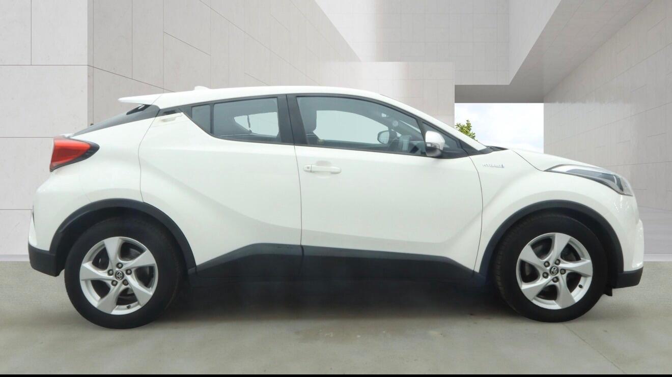 Used Toyota C-HR for sale - 78116329: Photo 4