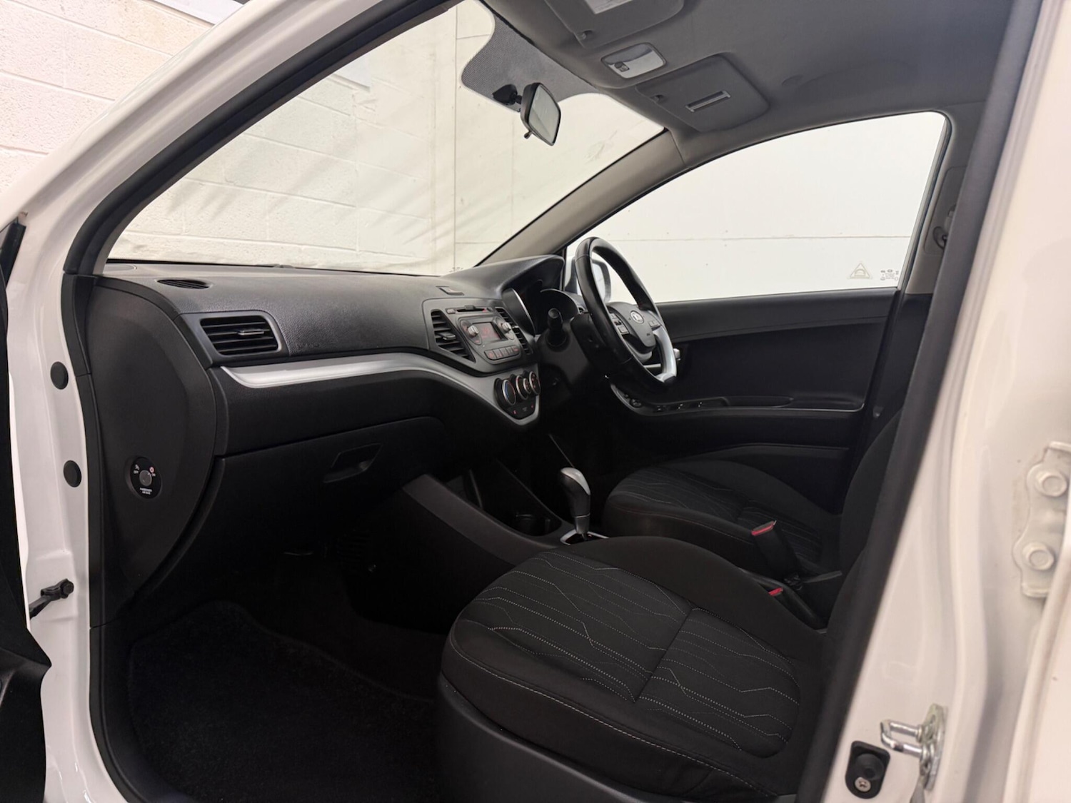 Used Kia Picanto 2015 for sale - 76485386: Photo 38