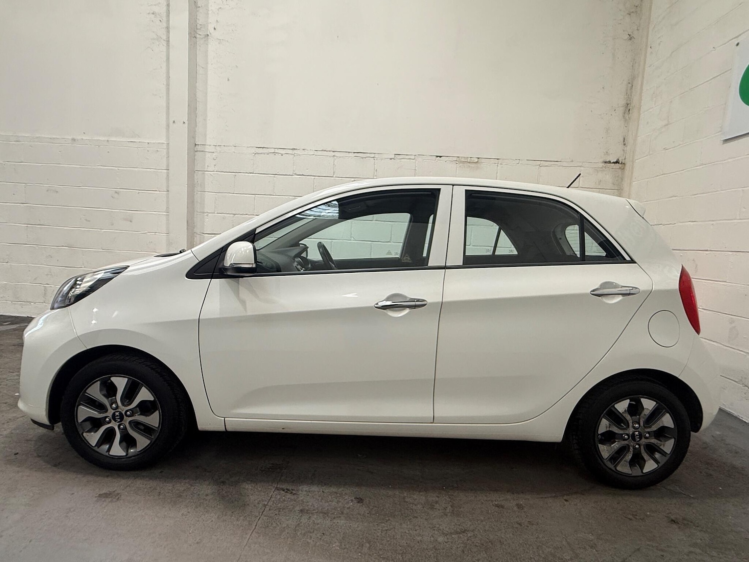 Used Kia Picanto 2015 for sale - 76485386: Photo 8