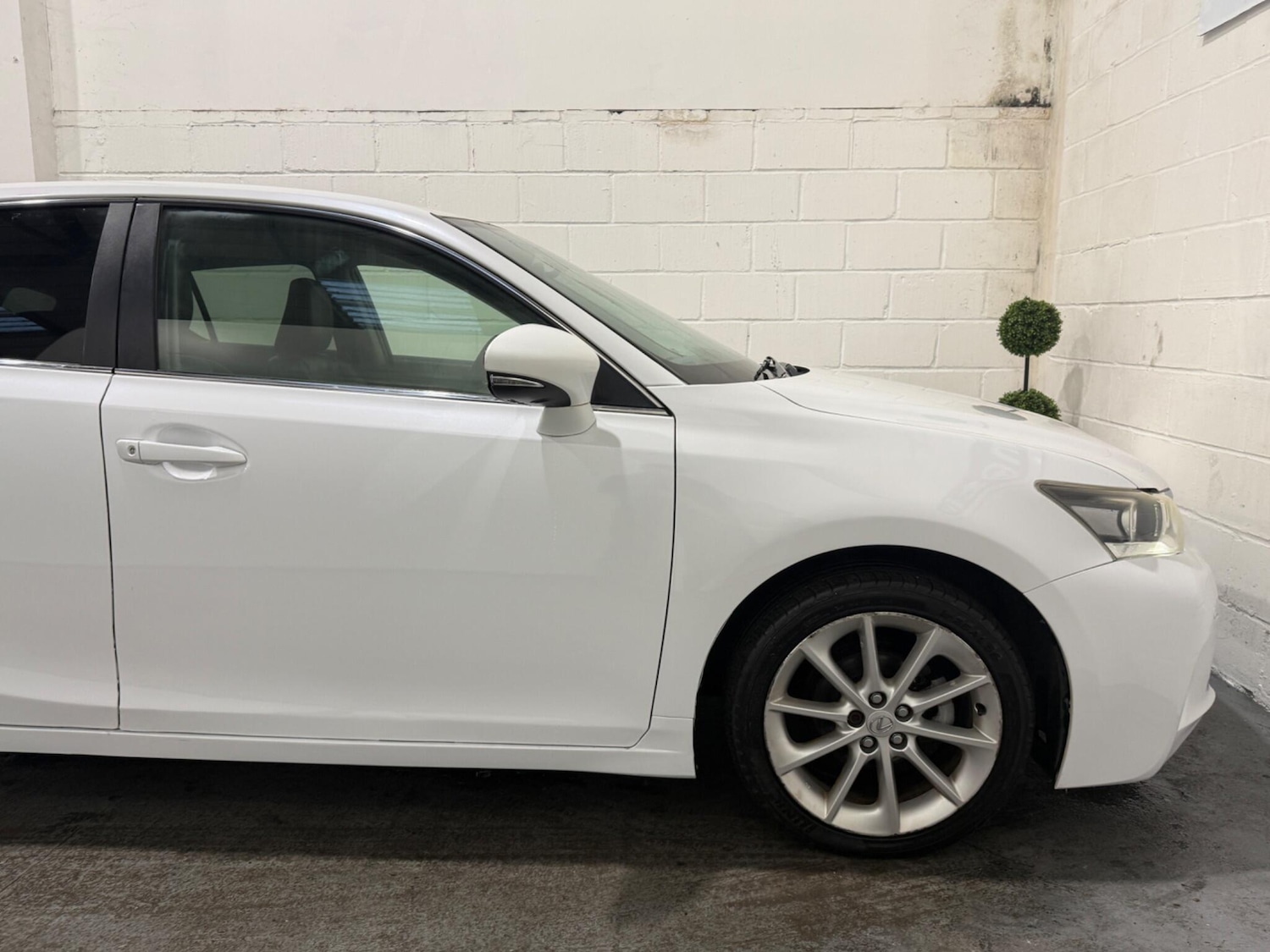 Used Lexus CT 2011 for sale - 76759313: Photo 43