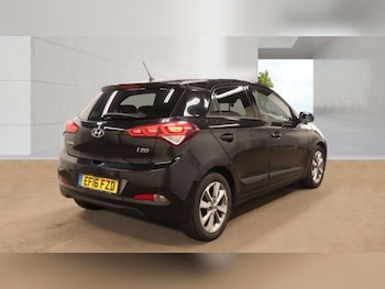 Used Hyundai i20 2016 for sale - 79208417: Photo