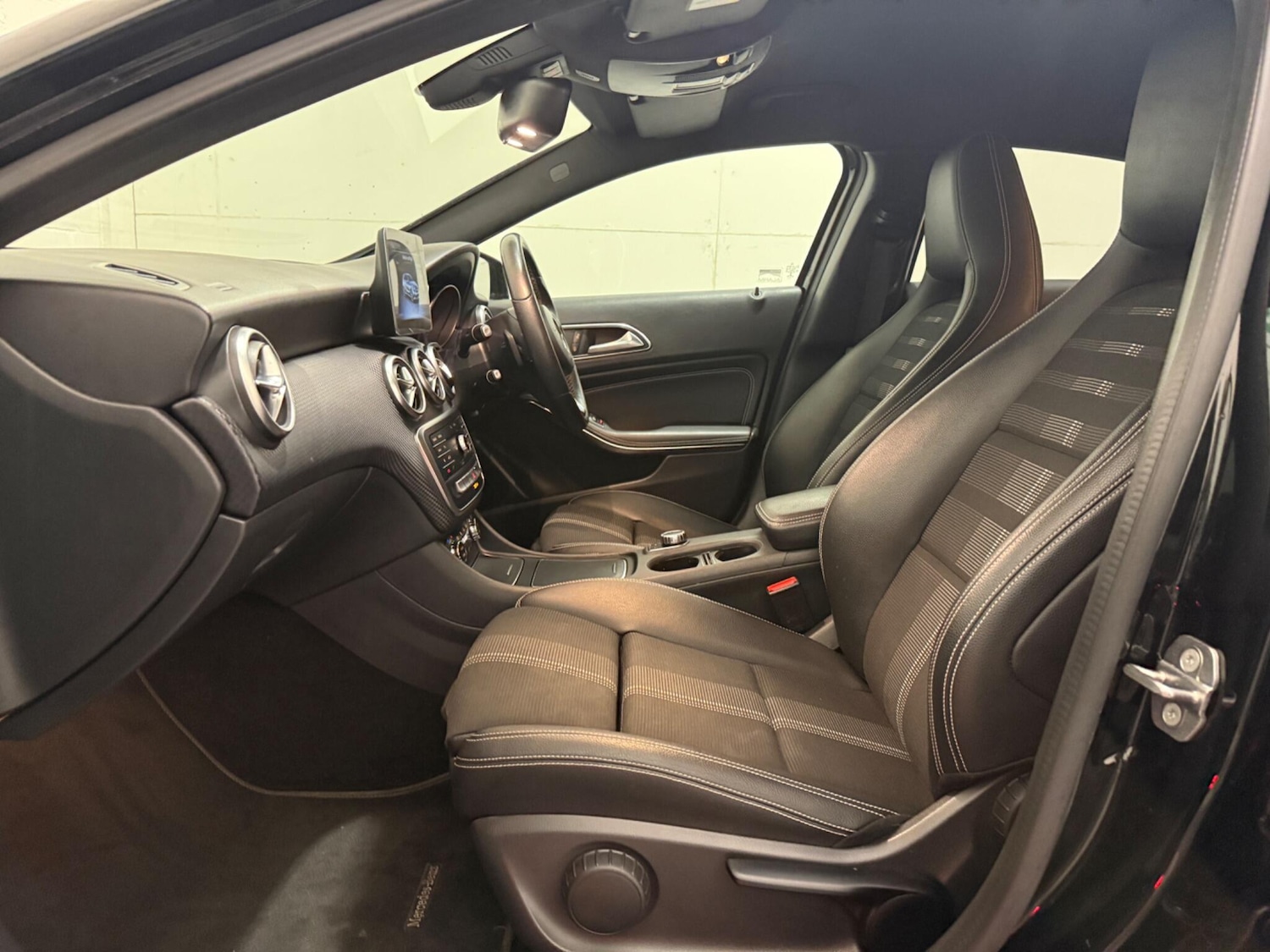 Used Mercedes-Benz A-Class for sale - 77807666: Photo 35