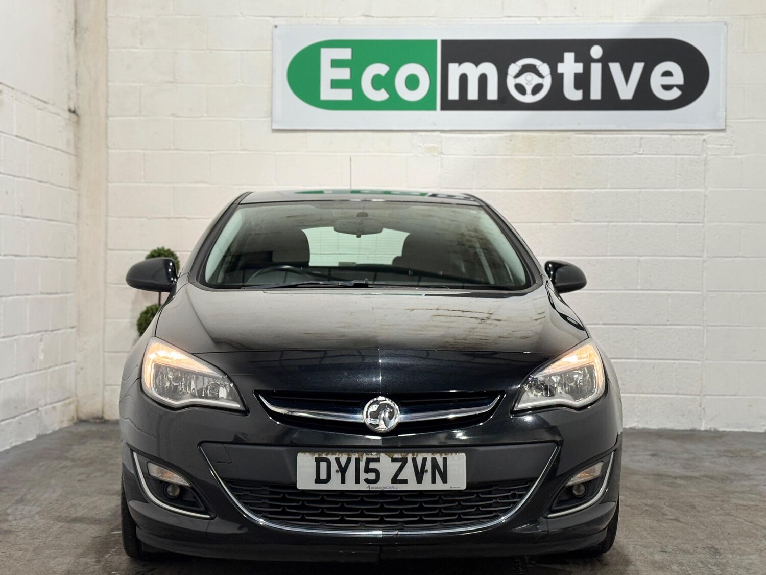 Used Vauxhall Astra 2015 for sale - 76634006: Photo 2