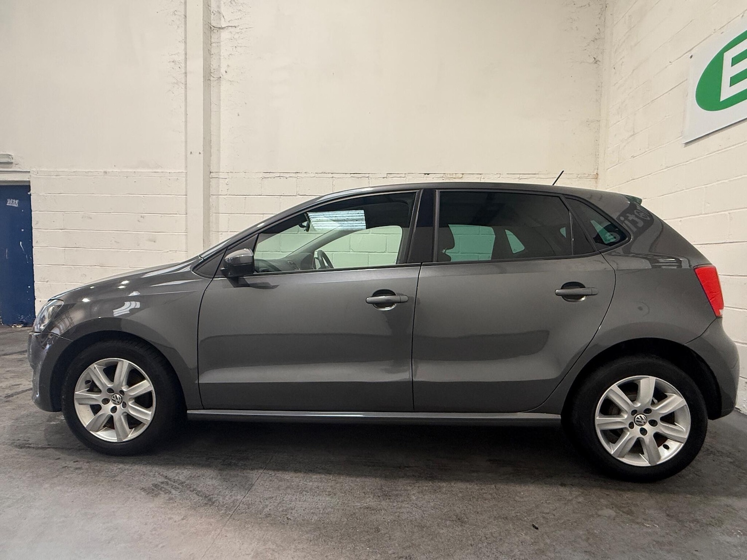 Used Volkswagen Polo 2012 for sale - 76270673: Photo 10