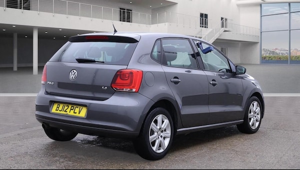 Used Volkswagen Polo 2012 for sale - 76270673: Photo 2