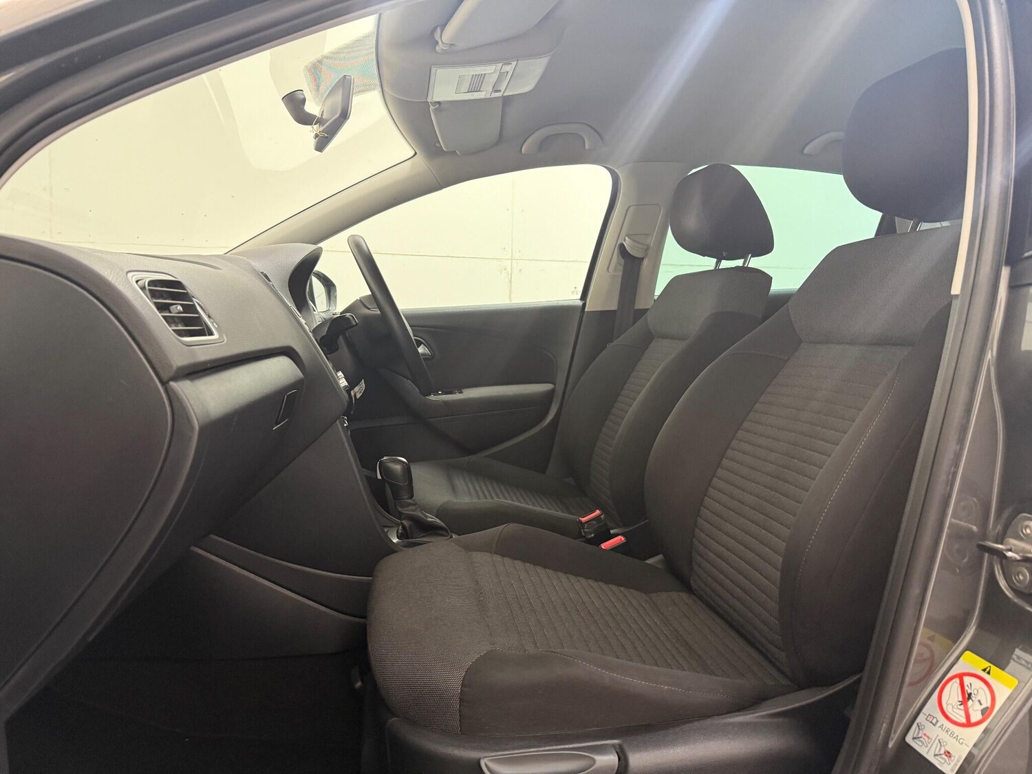 Used Volkswagen Polo 2012 for sale - 76270673: Photo 41