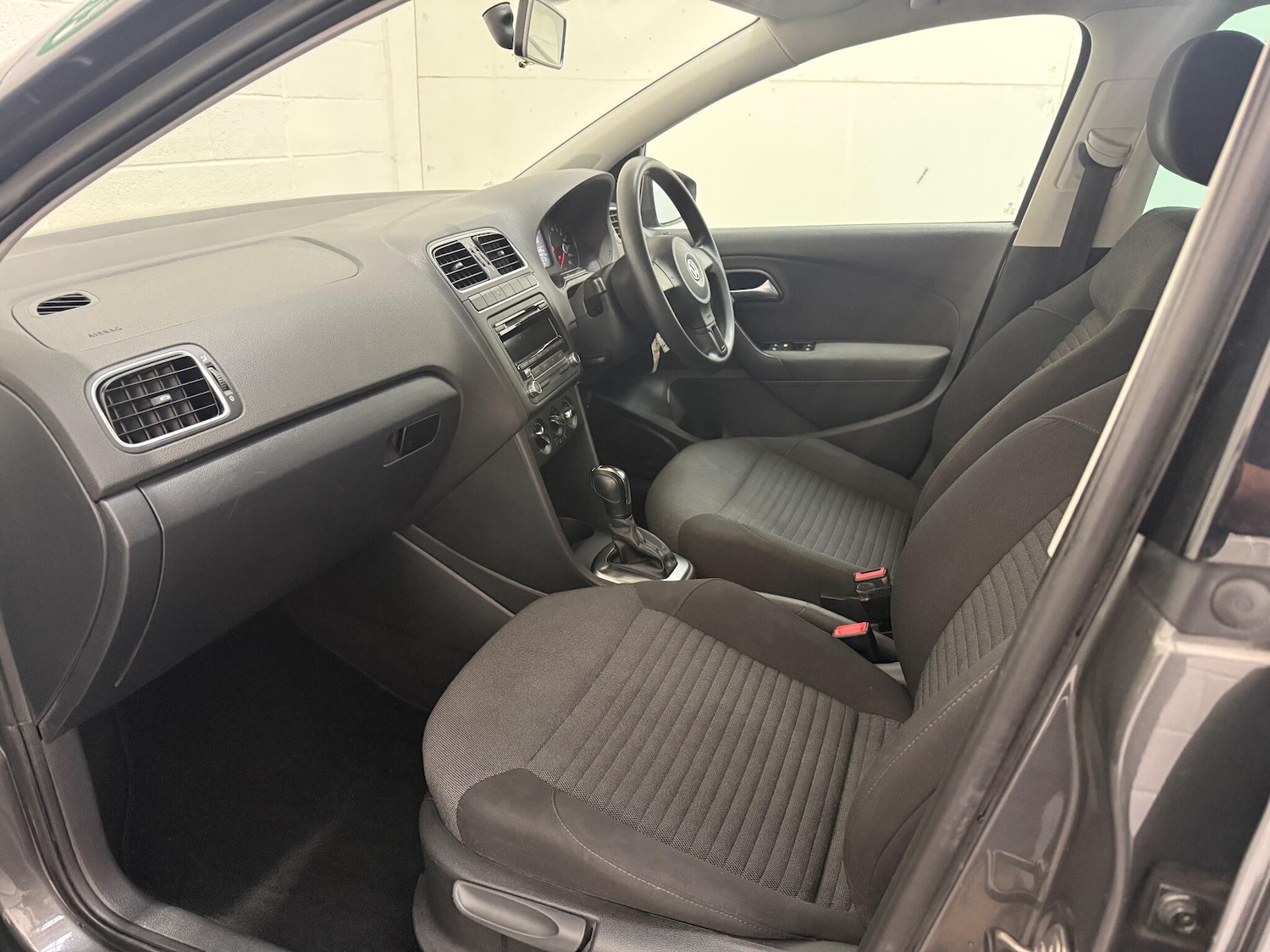 Used Volkswagen Polo 2012 for sale - 76270673: Photo 44