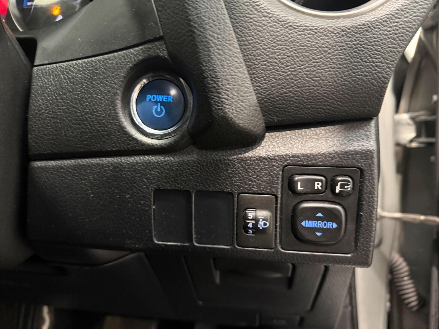 Used Toyota Auris 2015 for sale - 76991412: Photo 28