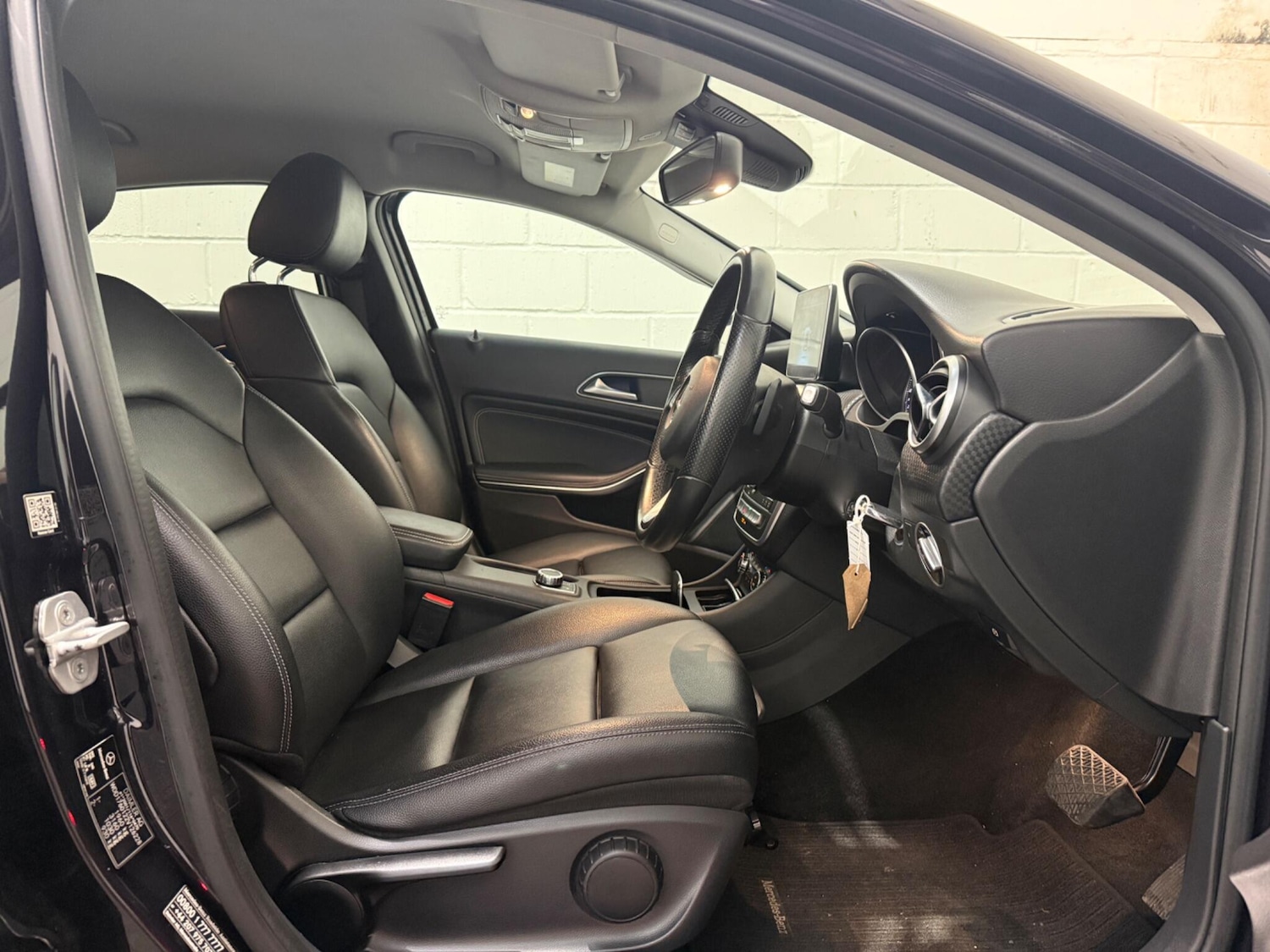 Used Mercedes-Benz A-Class 2016 for sale - 76913362: Photo 21