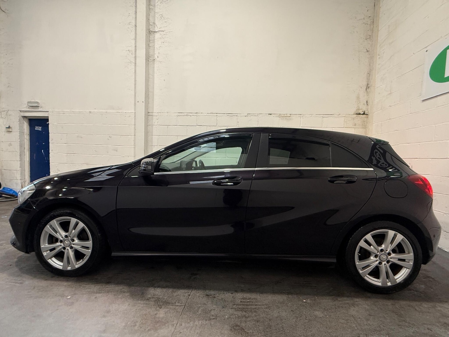 Used Mercedes-Benz A-Class 2016 for sale - 76913362: Photo 7