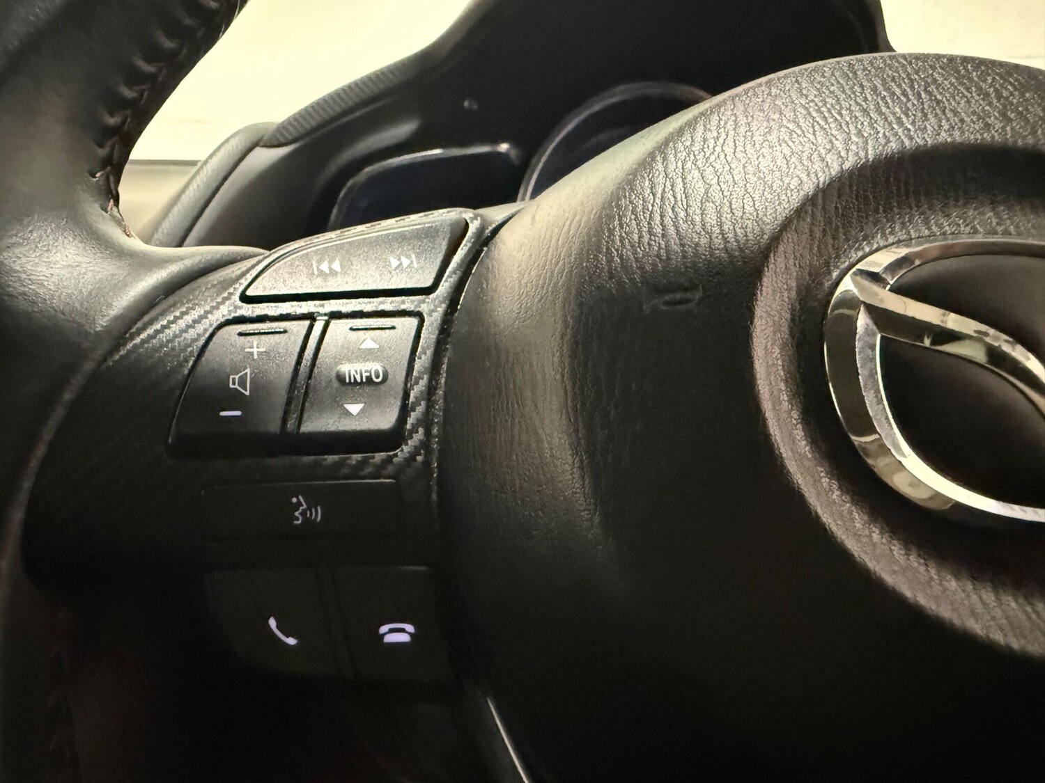 Used Mazda Mazda3 2015 for sale - 77723360: Photo 26