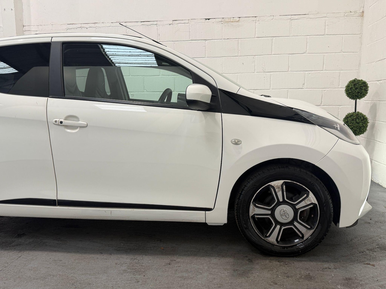 Used Toyota AYGO 2018 for sale - 77549885: Photo 21