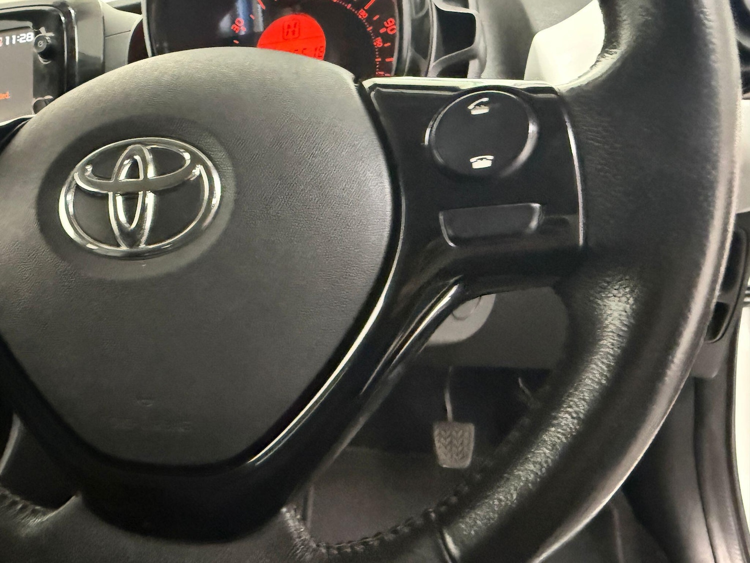 Used Toyota AYGO 2018 for sale - 77549885: Photo 28