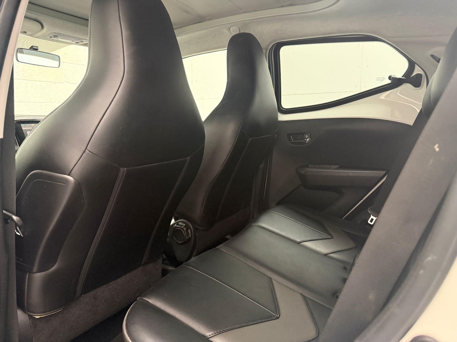 Used Toyota AYGO 2018 for sale - 77549885: Photo 40