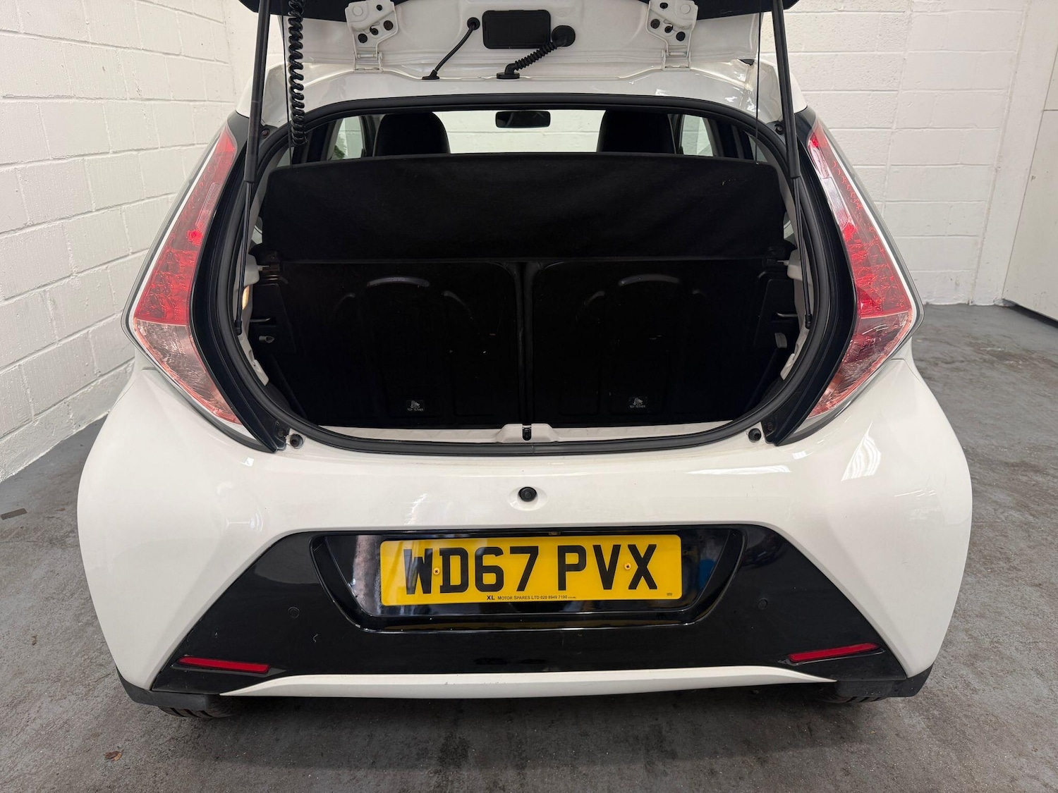 Used Toyota AYGO 2018 for sale - 77549885: Photo 47