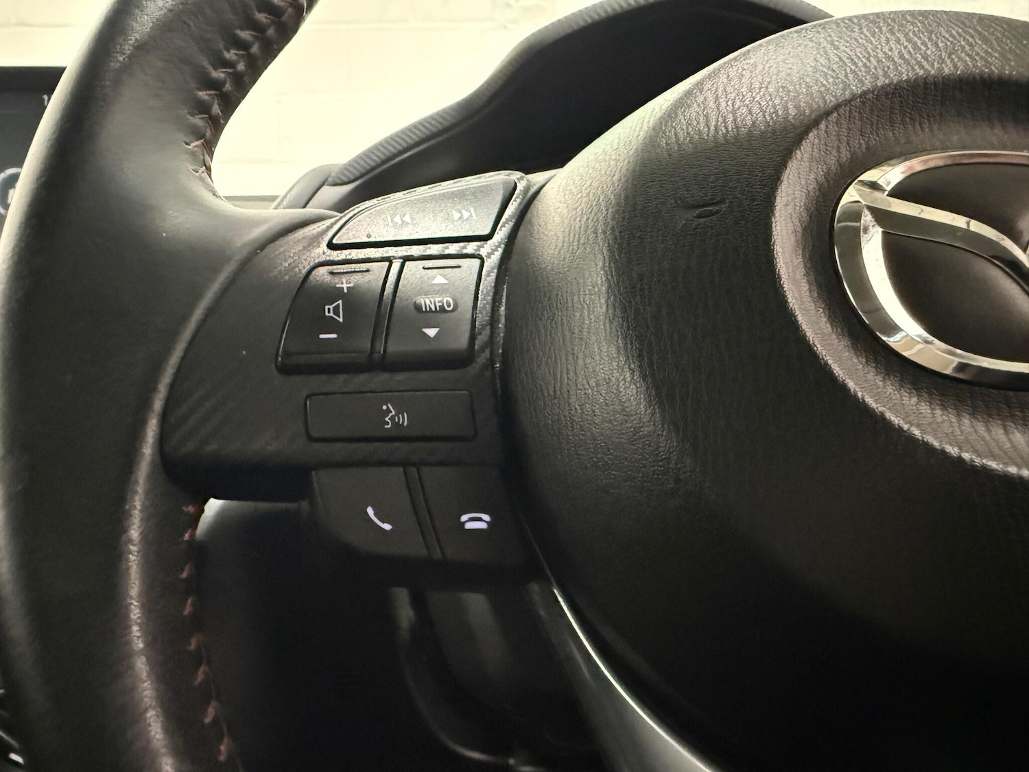 Used Mazda Mazda3 2016 for sale - 76457821: Photo 24