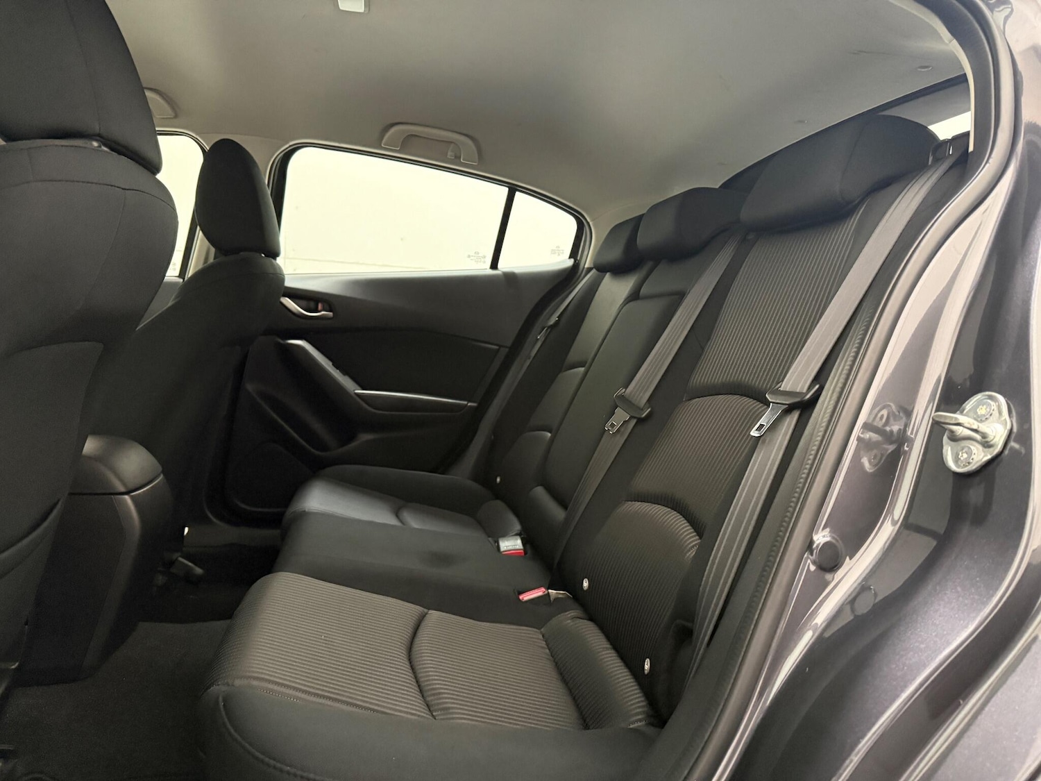 Used Mazda Mazda3 2016 for sale - 76457821: Photo 36